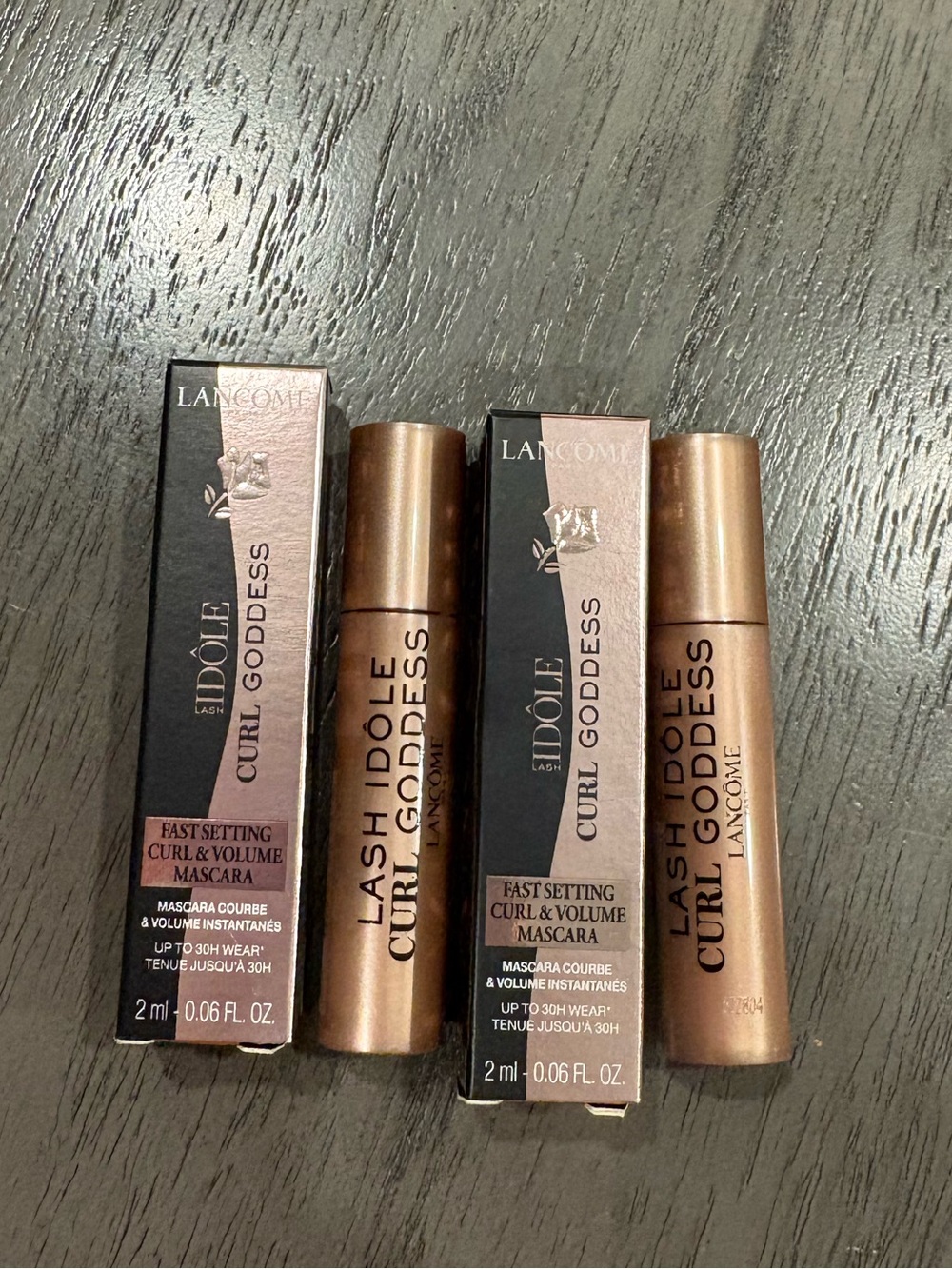 * New bundle of 2- Lancôme Lash Idôle Curl Goddess Mascara - Divine Black sample